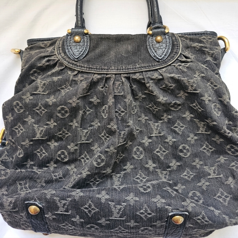 Louis Vuitton Neo Cabby MM Denim Bag - Picture 4 of 5